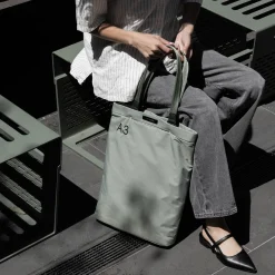 Daily Tote A3