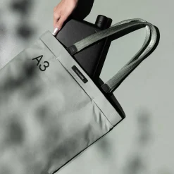 Daily Tote A3