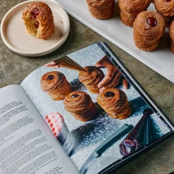 Lune: Croissants All Day, All Night