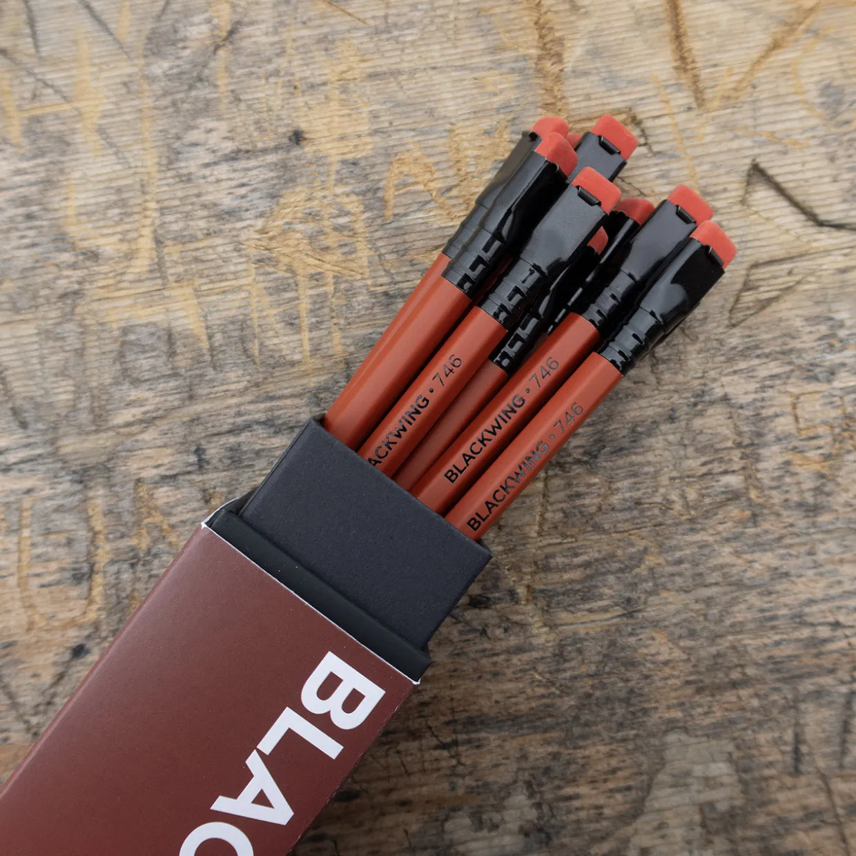 Volume 746 Pencil Set